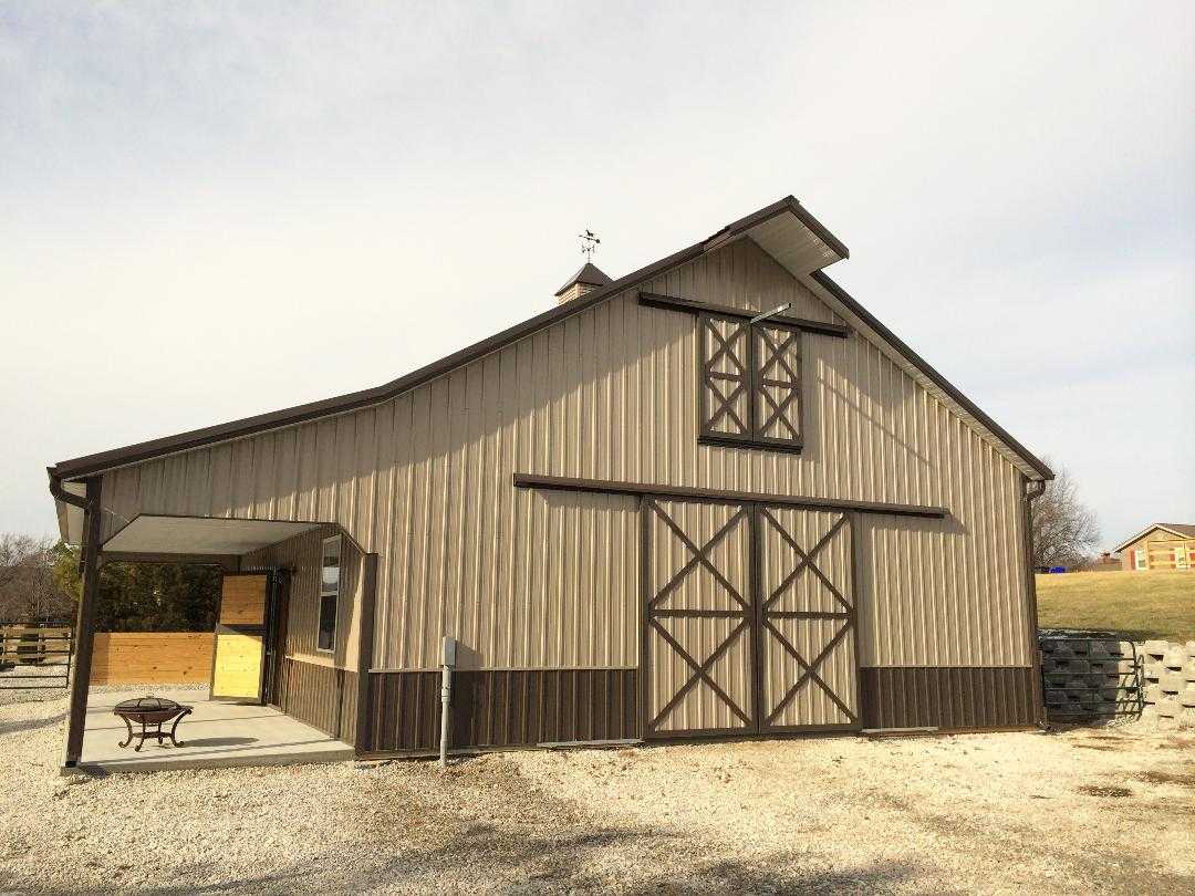 Pole Barn &amp; Garage in Wildwood, MO - ONeil Building Systems